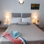 Welcome In
