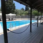 Welcome In מיקרוס גיאלוס